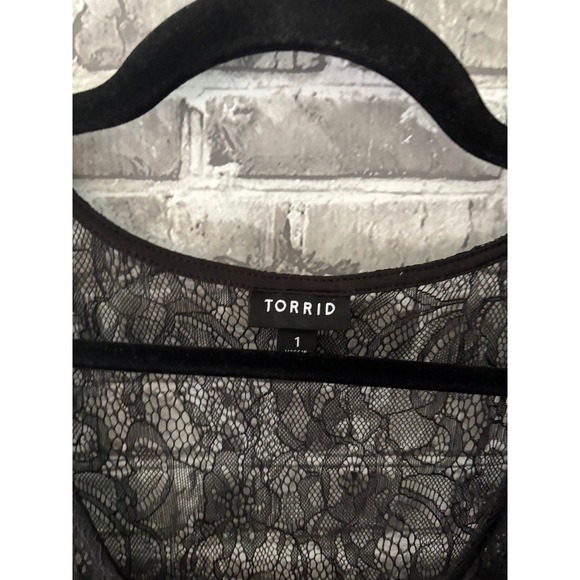 Babydoll‎ Lace Tiered Tunic Tank - Picture 5 of 5